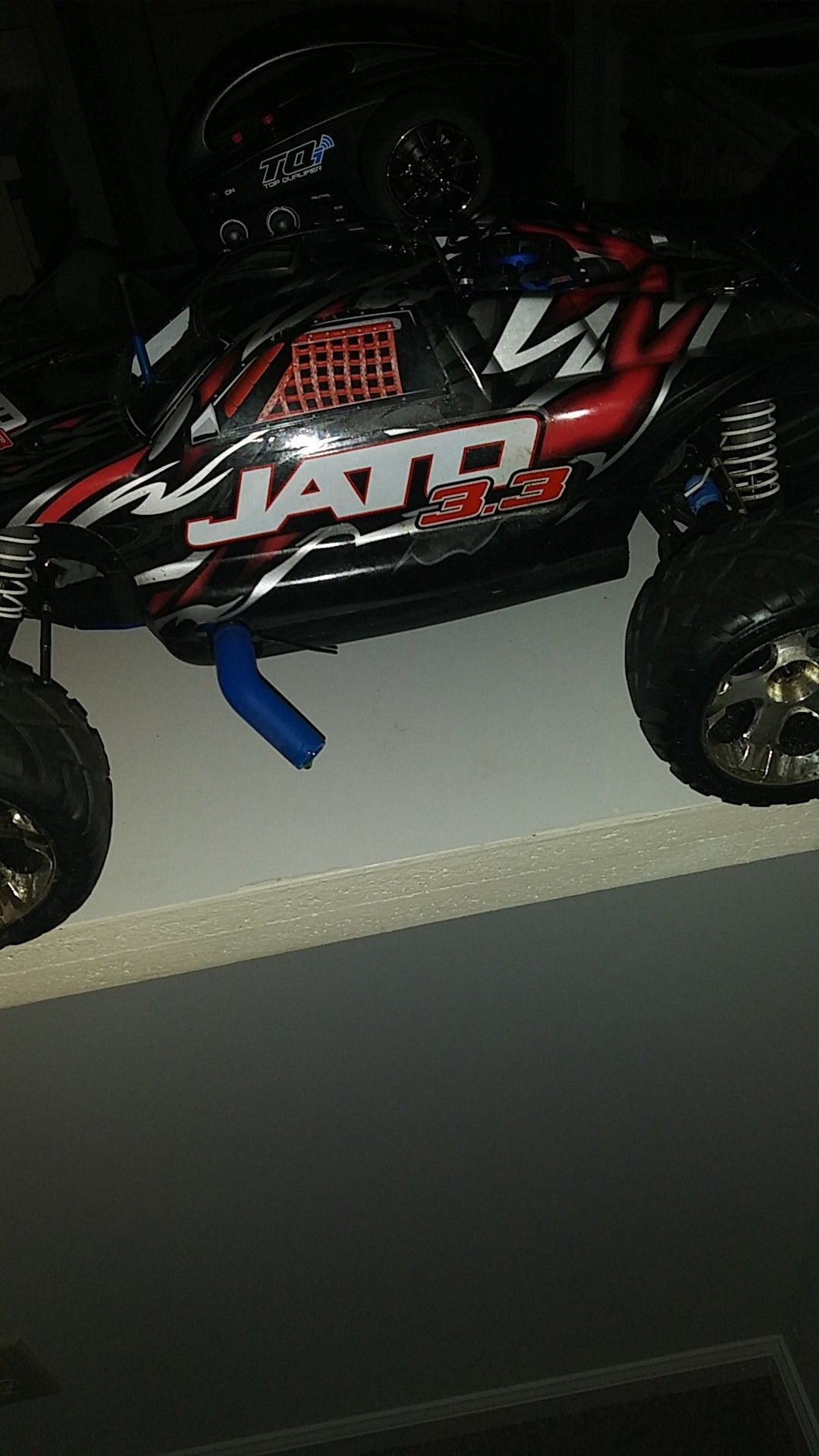 Traxxas jato 3.3