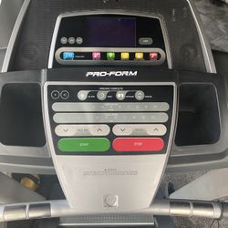 Treadmill And Bench Press / Legs And Biceps Rack 