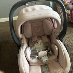 Uppababy Car seat