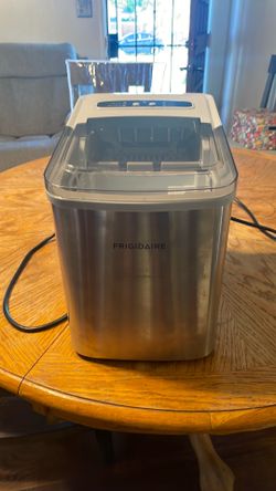 Countertop Ice Maker Frigidaire EFIC120-SS-SC
