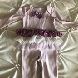 Cute light purple outfit- Baby girl