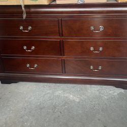 Queen Size Bedroom Set