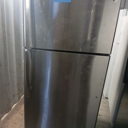Ge Stainless Steel Fridge top.freezer