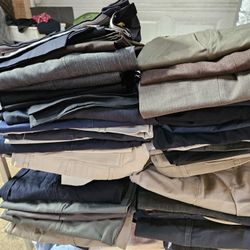Pantalones de vestir y para trabajar medidas 30 a 34 valen $2.00 o mejor precio x mayoreo 