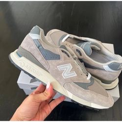 New Balance 998