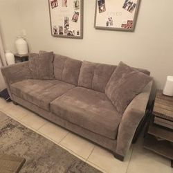 Plush Gray Sofa – Clean, Spacious & Comfortable – 87.5” Long Price: $200 (OBO) 📍 Pickup Only – Miami Lakes
