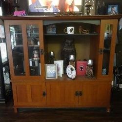 Heavy Duty TV Stand (Great Condition)