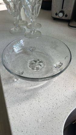 Princess House "Heritage" pattern 3-footed glass bowl typically