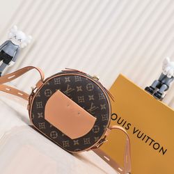 Urban Chic Louis Vuitton Boite Chapeau Bag