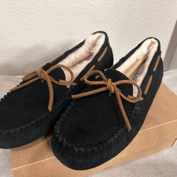Ugg Women Dakota Slipper Sz 6 