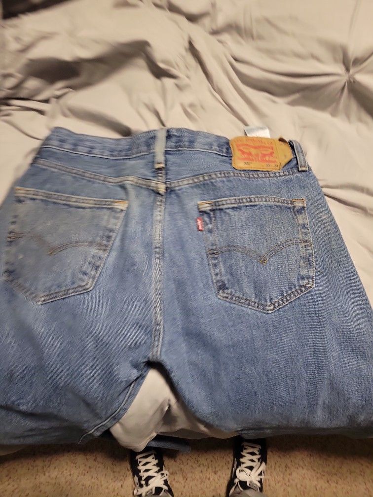 Levi's