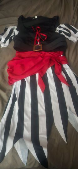 Pirate dress costume