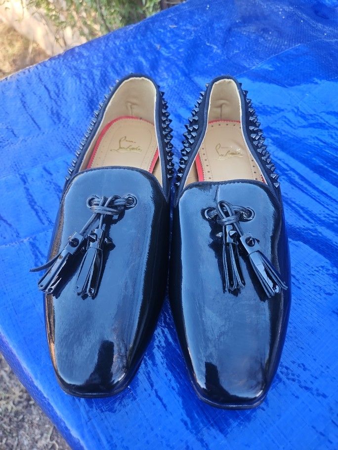 CHRISTIAN LOUBOUTIN BLACK PATENT LEATHER LADIES SPIKED FLATS SIZE 10