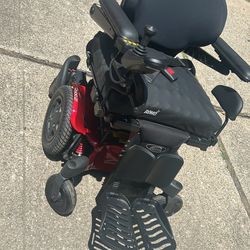 Quickie Q500m Wheelchair 