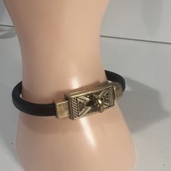 Lucky Brand Gold Lock And Key Black Leather Bracelet 