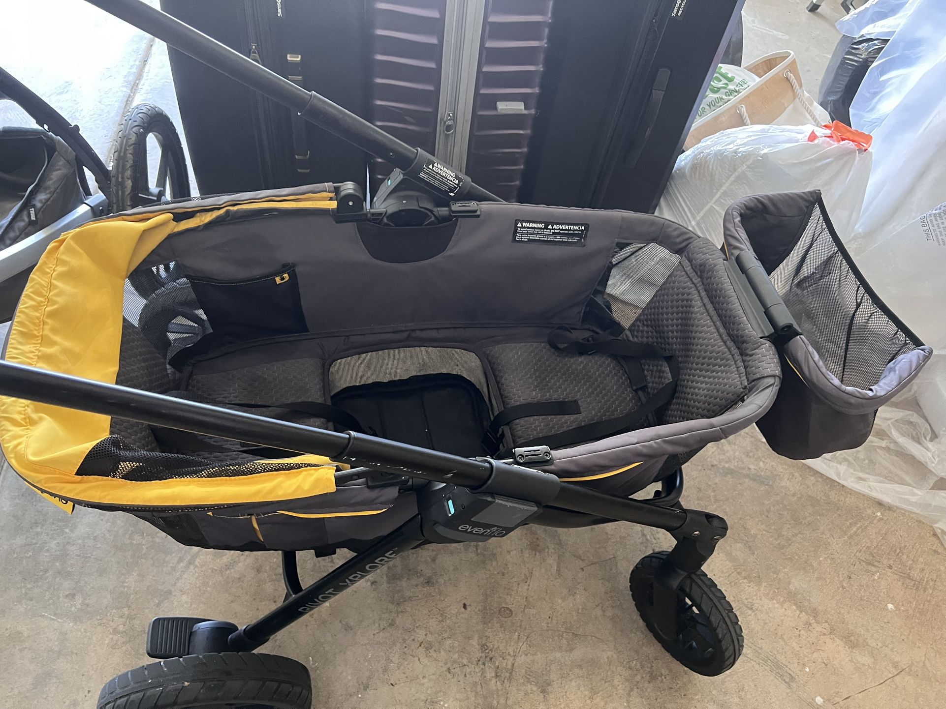 Evenflo stroller Wagon