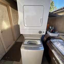 24” Whirlpool Small Stackable Electric 220 V 