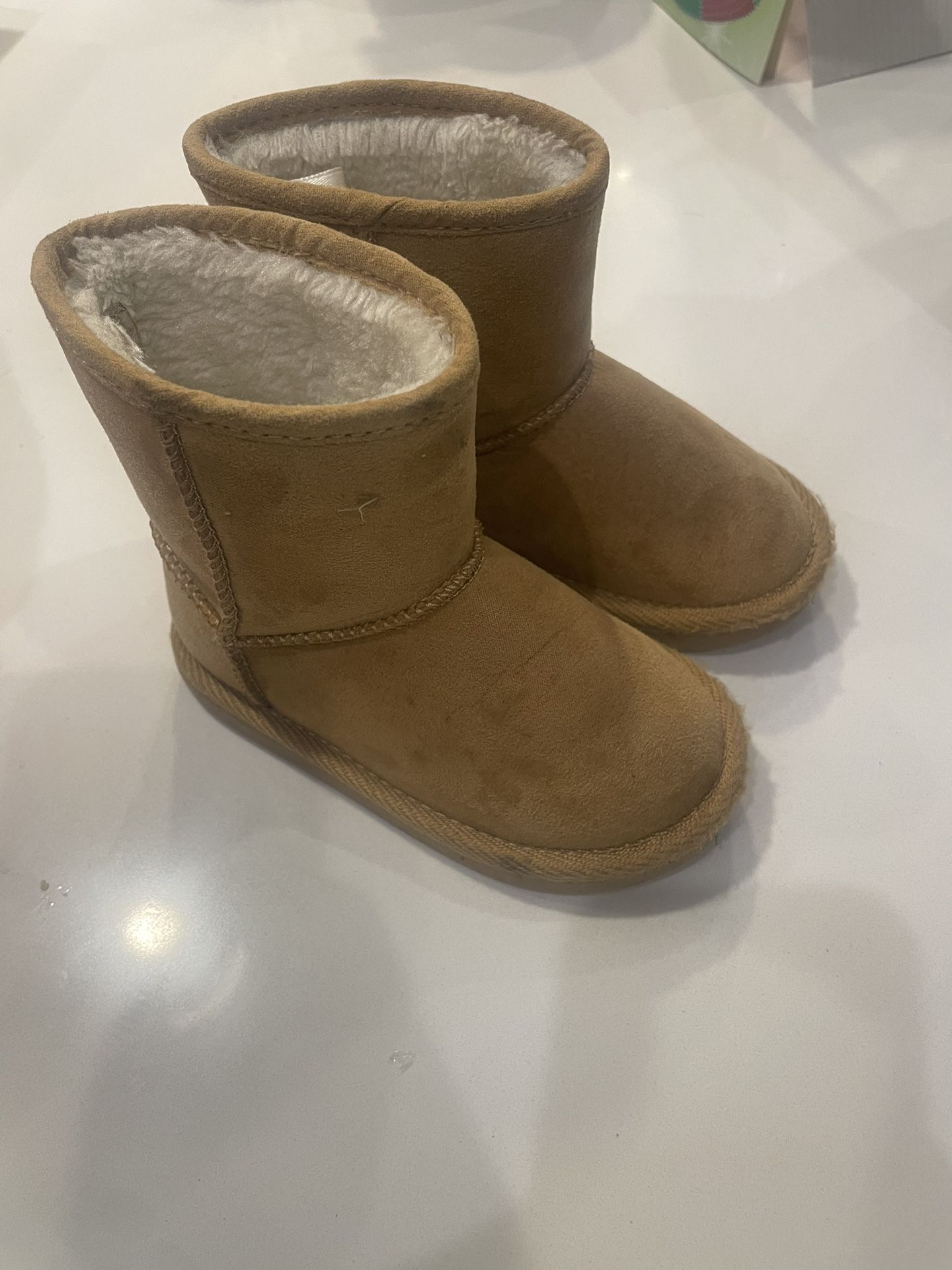 Old Navy Toddler Brown Snow Boots, Size 13.5
