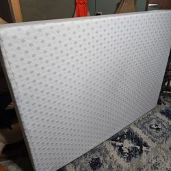 Full size mattress