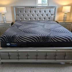 Beautiful Upholstered King Size Bedroom Set