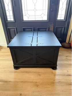 Farm house coffee table/storage