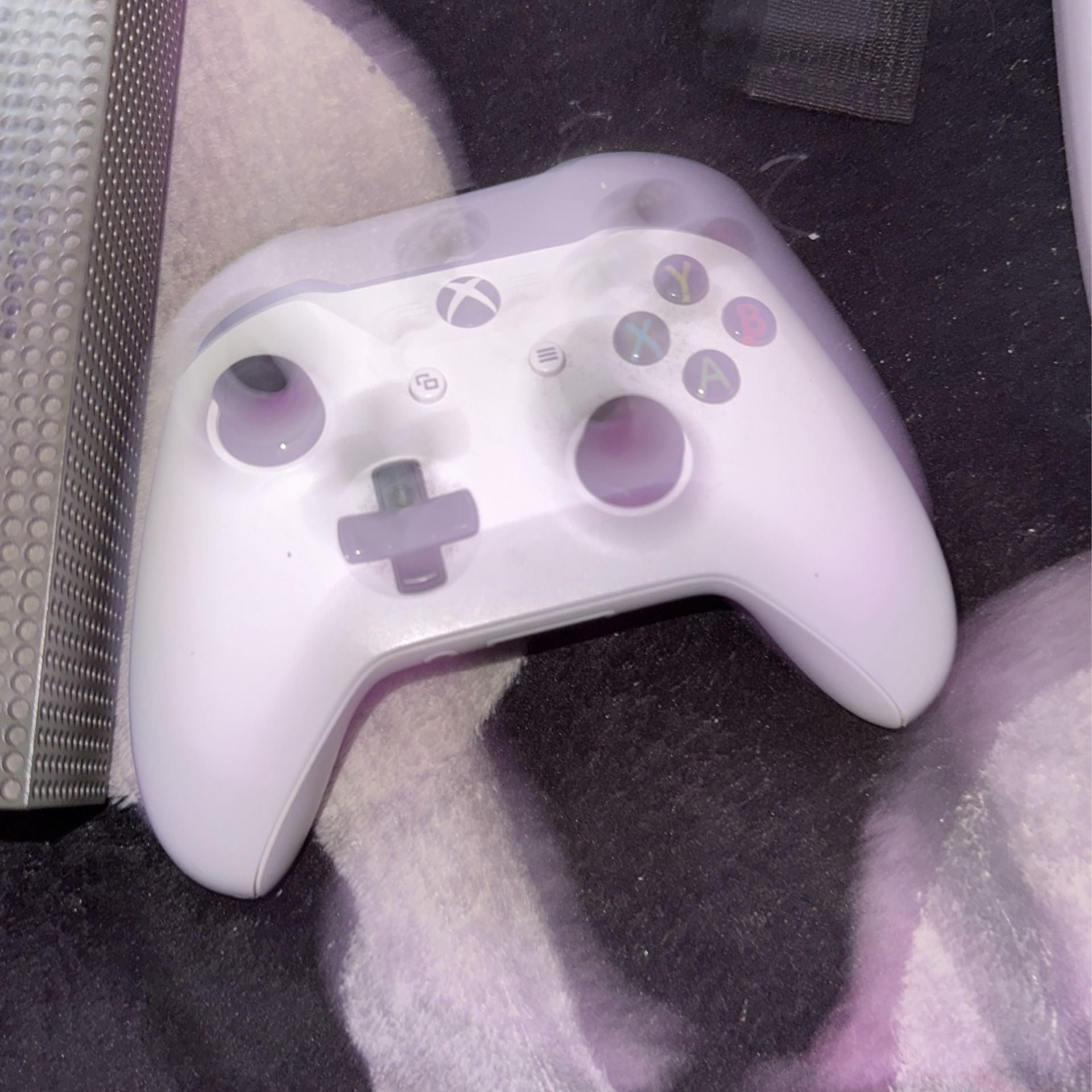 xbox one s 1 tb green and controller