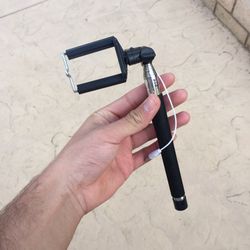 selfie stick for any size phone