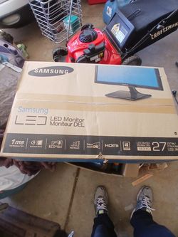 SAMSUNG MONITOR 