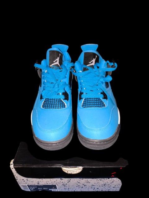 Air Jordan 4 Retro