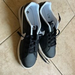 NIKE COURT ROYALS SIZE 12