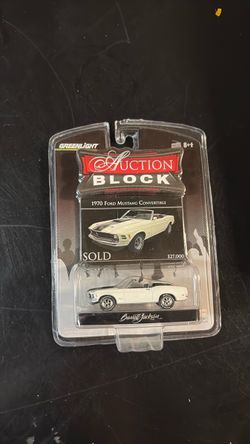 Greenlight Auction Block 1970 Ford Mustang Convertible