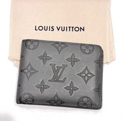 Louis Vuitton Men’s Multiple Wallet 