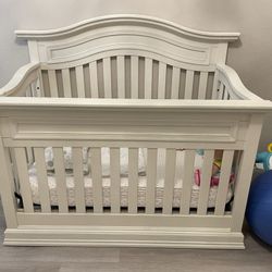 Oxford Glenbrook 4 In 1 Convertible Crib And Newton Baby Mattress