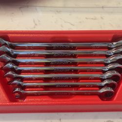 Snap on Tools New 7pc SAE 0° Non-Reversing Ratcheting Combo Wrench Set SOXR707A