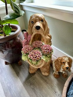 Cocker Spaniel w/Basket