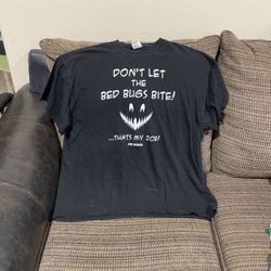Size,2XL. Don’t let the bedbugs bite. That’s my job vintage T-shirt.