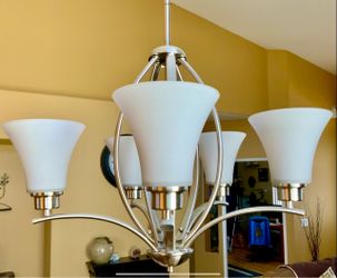 CHANDELIER, 5 SCONCE, FOR DINING ROOM OR ENTRY WAY (50% OFF)