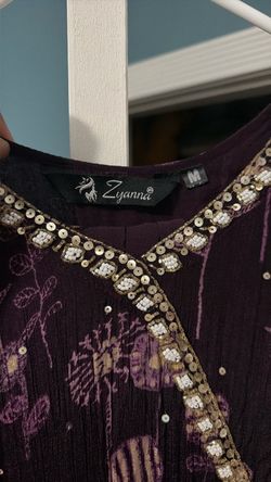 Zyanna Embellished Top Size Medium