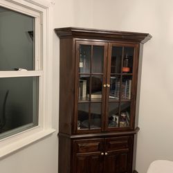 Ethan Allen Solid Wood Glass Shelves Unit 