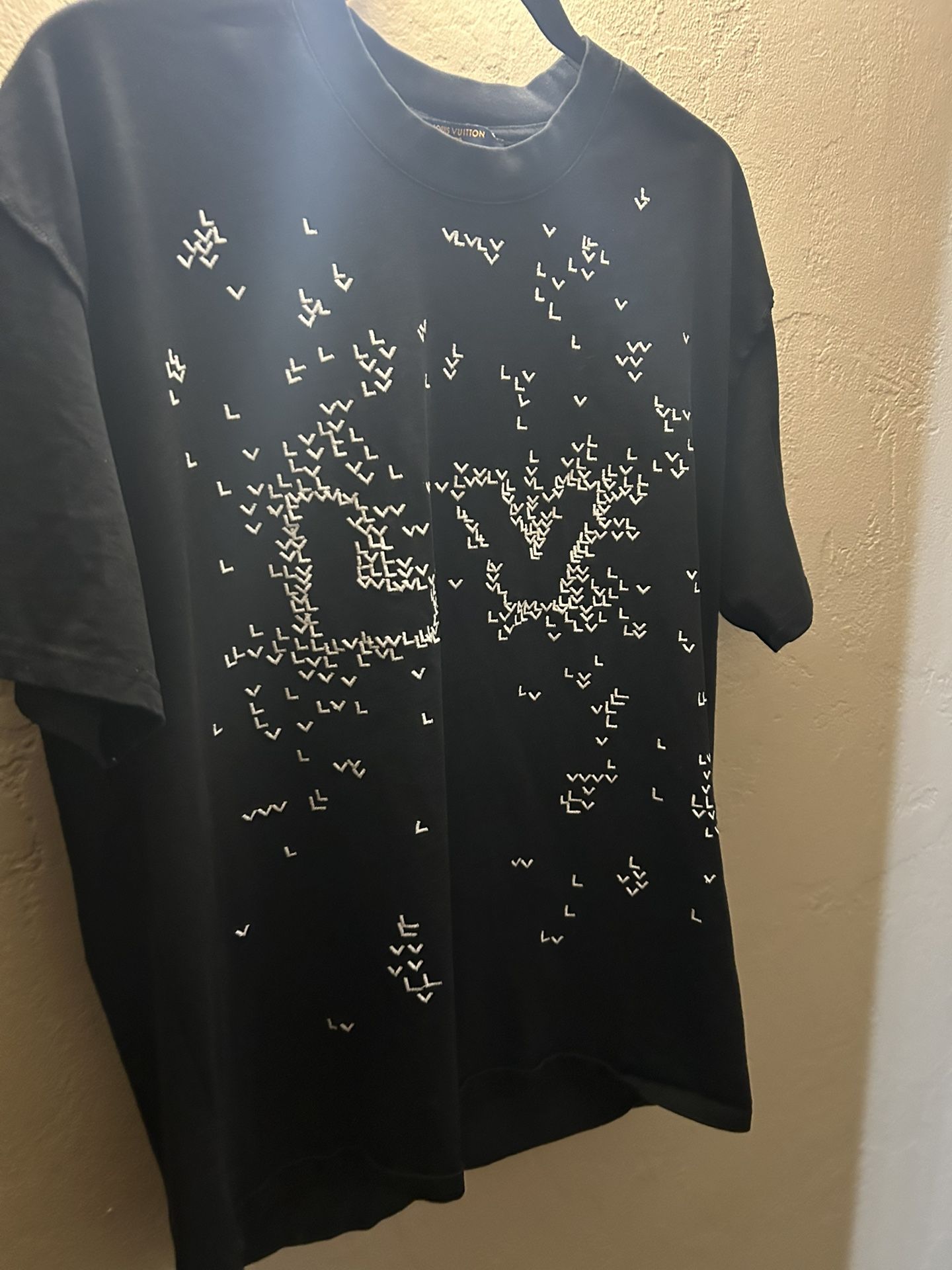 louis vuitton lv spread embroidery t-shirt