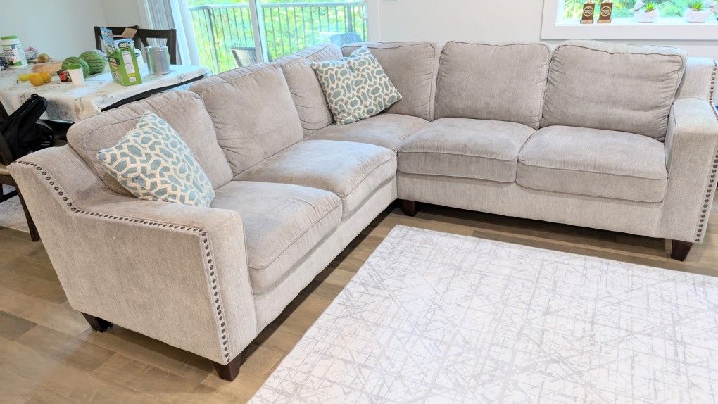5 Seater Fabric Sectional Sofa - Light Grey Color