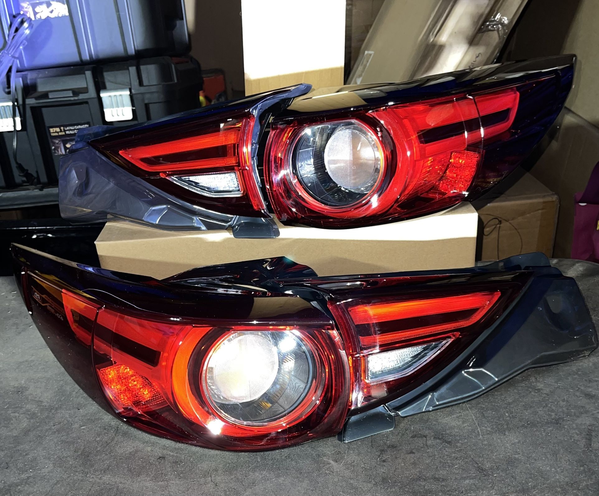 2016 to 2021 Mazda CX-5 Outer and Inner 4piece LED Tail Lights