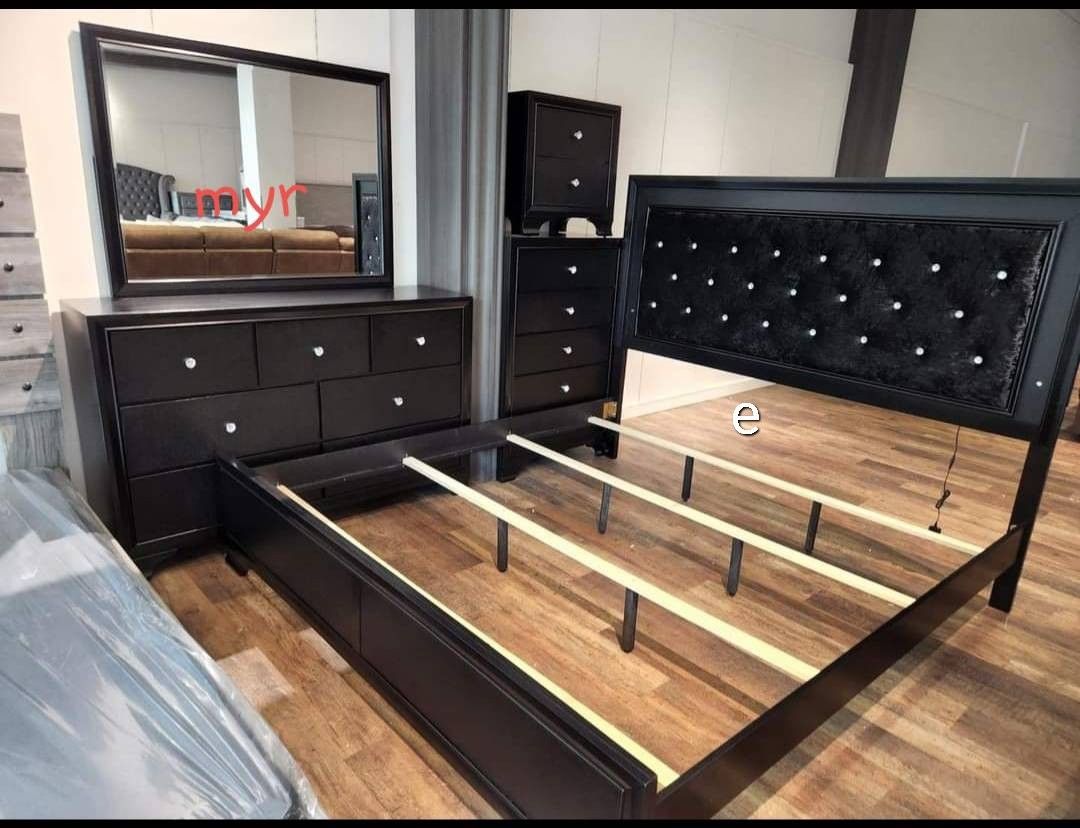 Micah Black Led Upholstered Panel Bedroom Set, Recamara,Dresser,Mirror