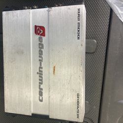 amplifier Cerwin-Vega 