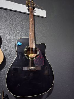 Yamaha guitar