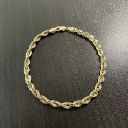 10K Gold Bracelet 8.5 Inches 
