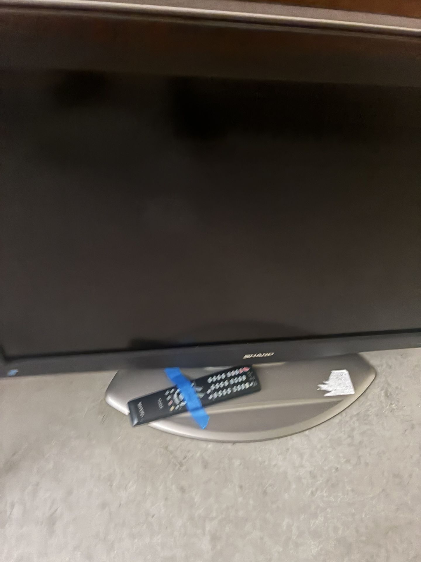 32 Inch Hd Sharp Tv With Remote