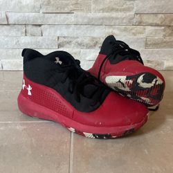 Basketball shoes