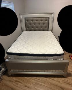 Bedroom set