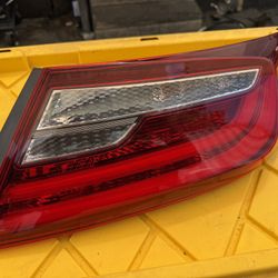 Honda Accord Coupe Taillight Tail Lamp quarter mounted Passenger Side RH 2016 2017 ; J335